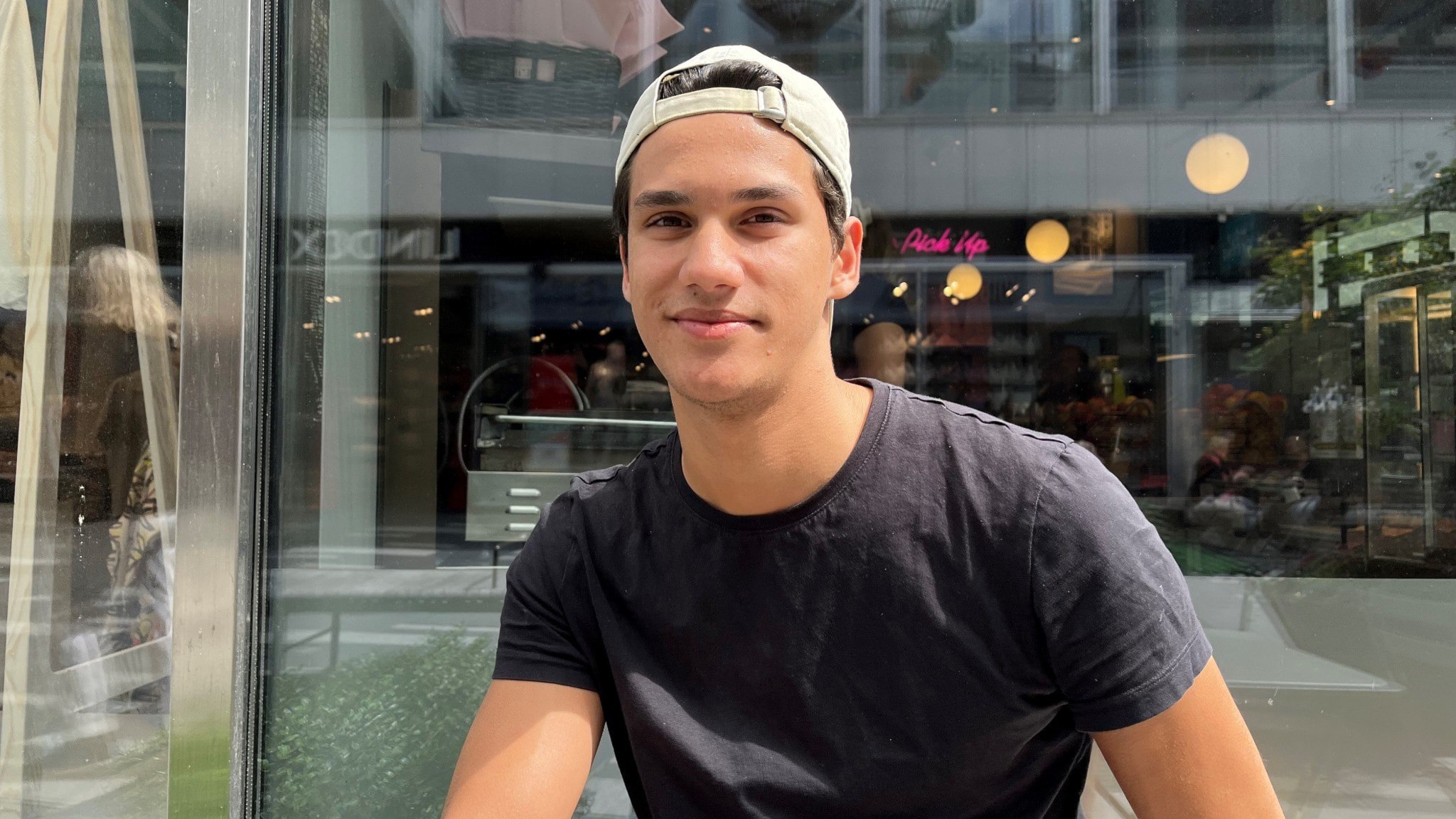 ⚡️ تعداد بی‌سابقه‌ای از دانش‌آموزان دبیرستانی کمک‌هزینه تحصیلی خود را از دست داده‌اند: “بسیار ناعادلانه”