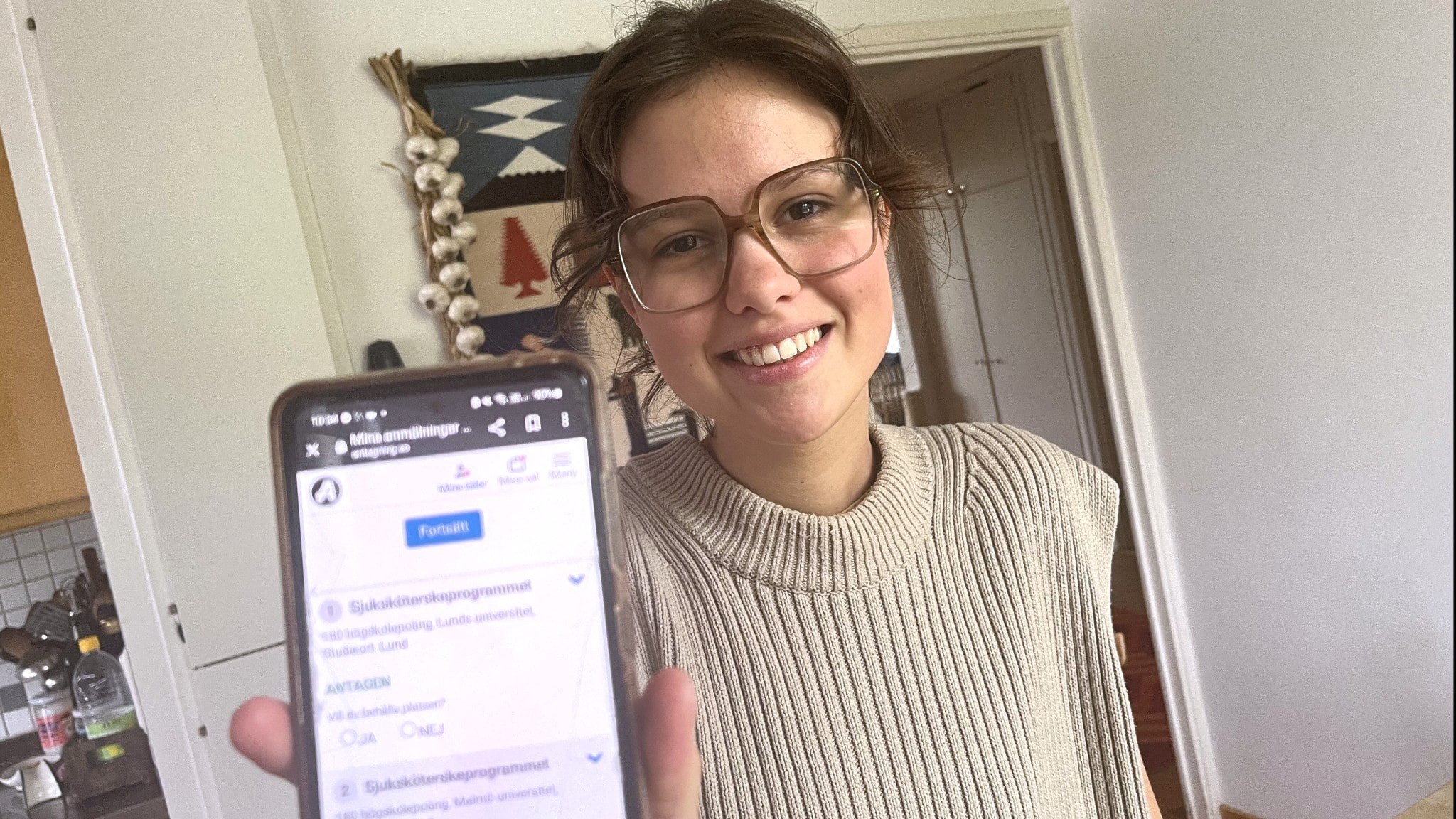 ⚡️ سرانجام کلارا نامه‌ی پذیرش خود را دریافت می‌کند: “خدای من! چقدر استرس‌زا است.”