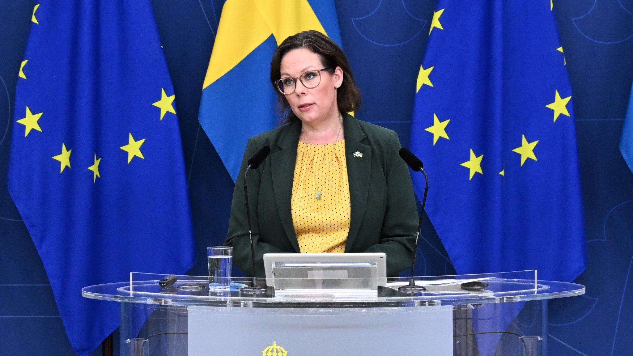 ⚡️ تعداد افرادی که از سوئد مهاجرت می‌کنند بیشتر از افرادی است که به این کشور مهاجرت می‌کنند؛ درخواست‌های پناهندگی کاهش یافته است