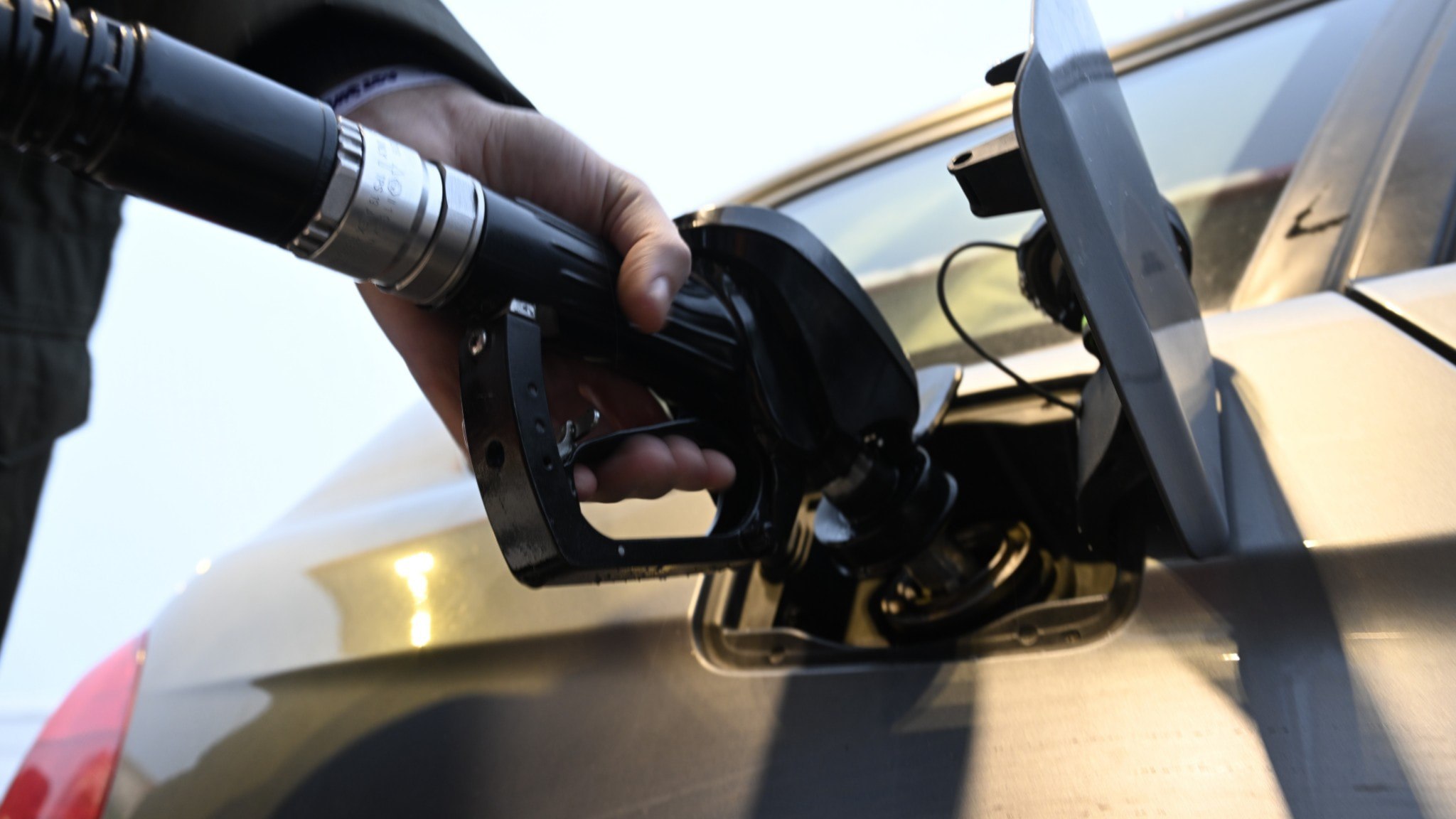 ⚡️ قیمت گازوئیل و بنزین کاهش بیشتری می‌یابد