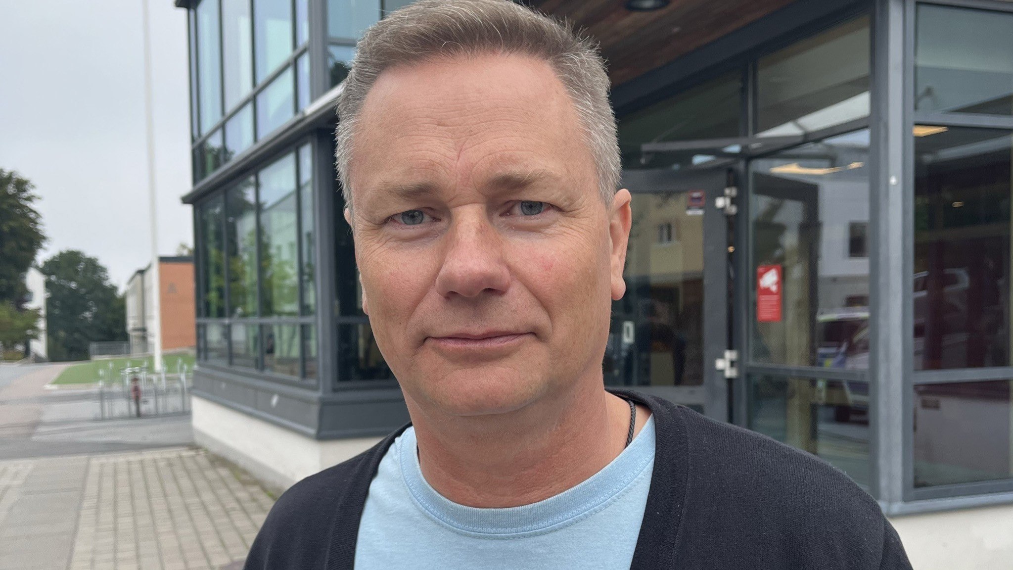 ⚡️ معلم در مدرسه‌ای که تیراندازی در آن رخ داده است: “خون بسیار زیادی بود.”