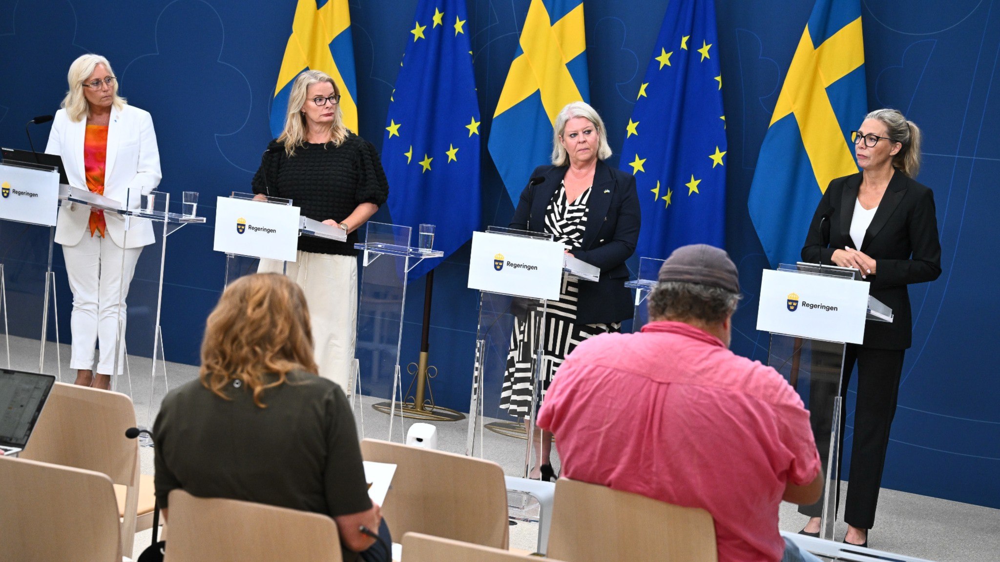 ⚡️ دولت اعلام کرد که مراکز ویژه جوانان بزهکار (Sis-hem) در سال آینده با بودجه‌ای ۷۰۰ میلیون کرونی تقویت خواهند شد