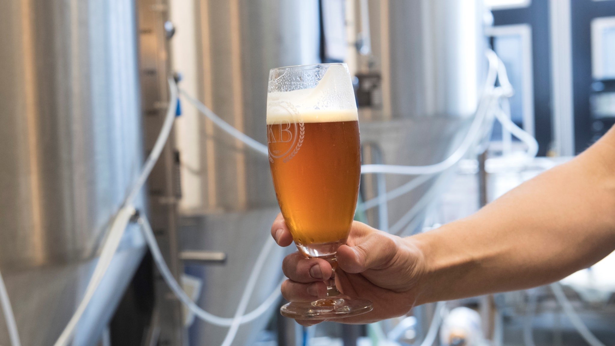 ⚡️ احزاب پیمان تیدو به توافق رسیدند؛ مالیات بر آبجو برای میکروآبجوسازی‌ها در بودجه کاهش می‌یابد