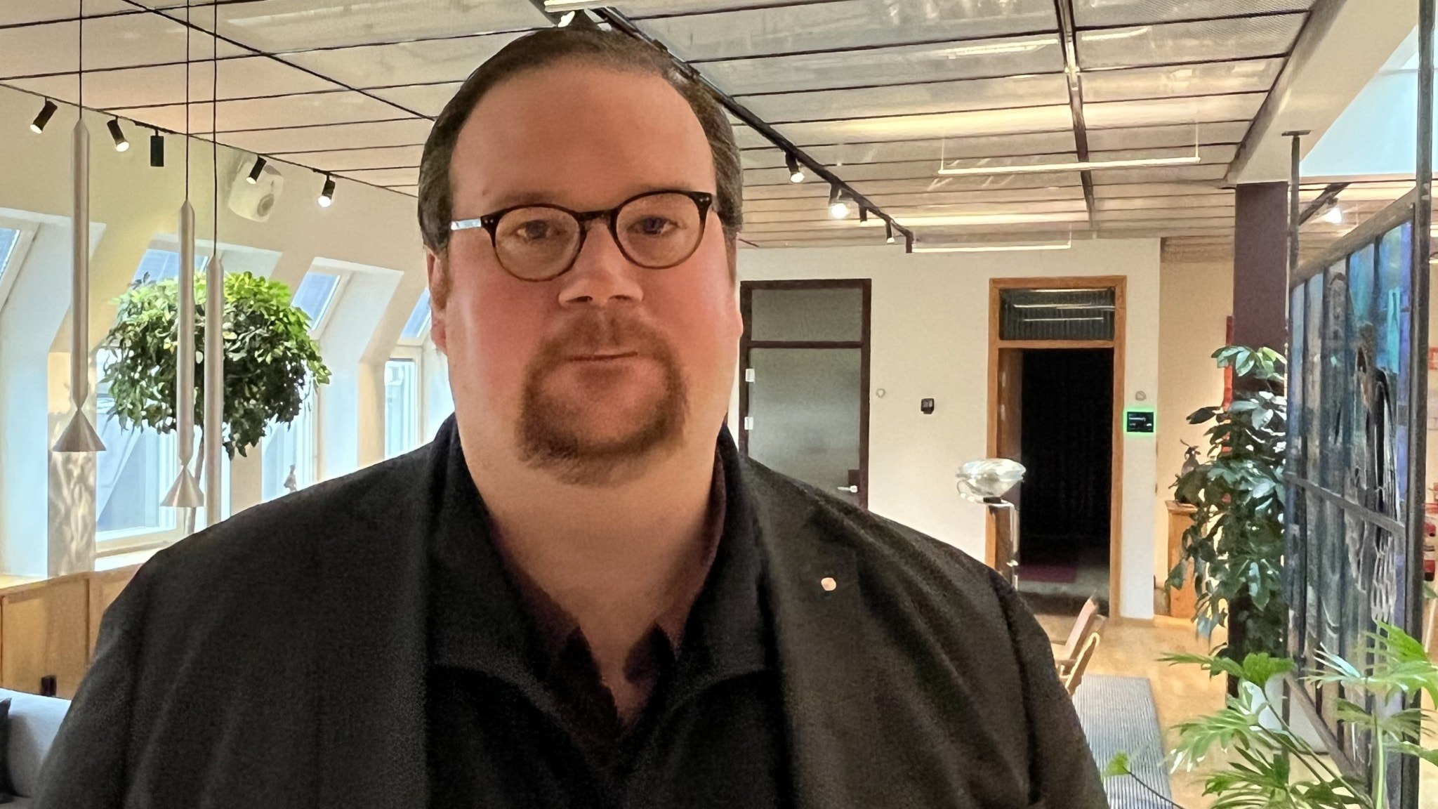 ⚡️ درخواست کارفرمایان برای ارائه سوابق کیفری موجب نگرانی اتحادیه‌های کارگری شده است