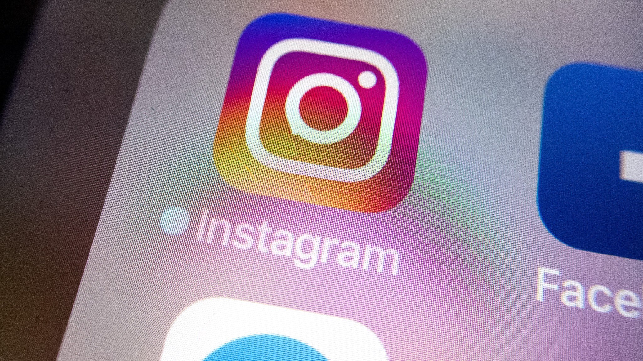 ⚡️ اینستاگرام چندین محدودیت جدید برای کاربران جوان خود اعمال می‌کند