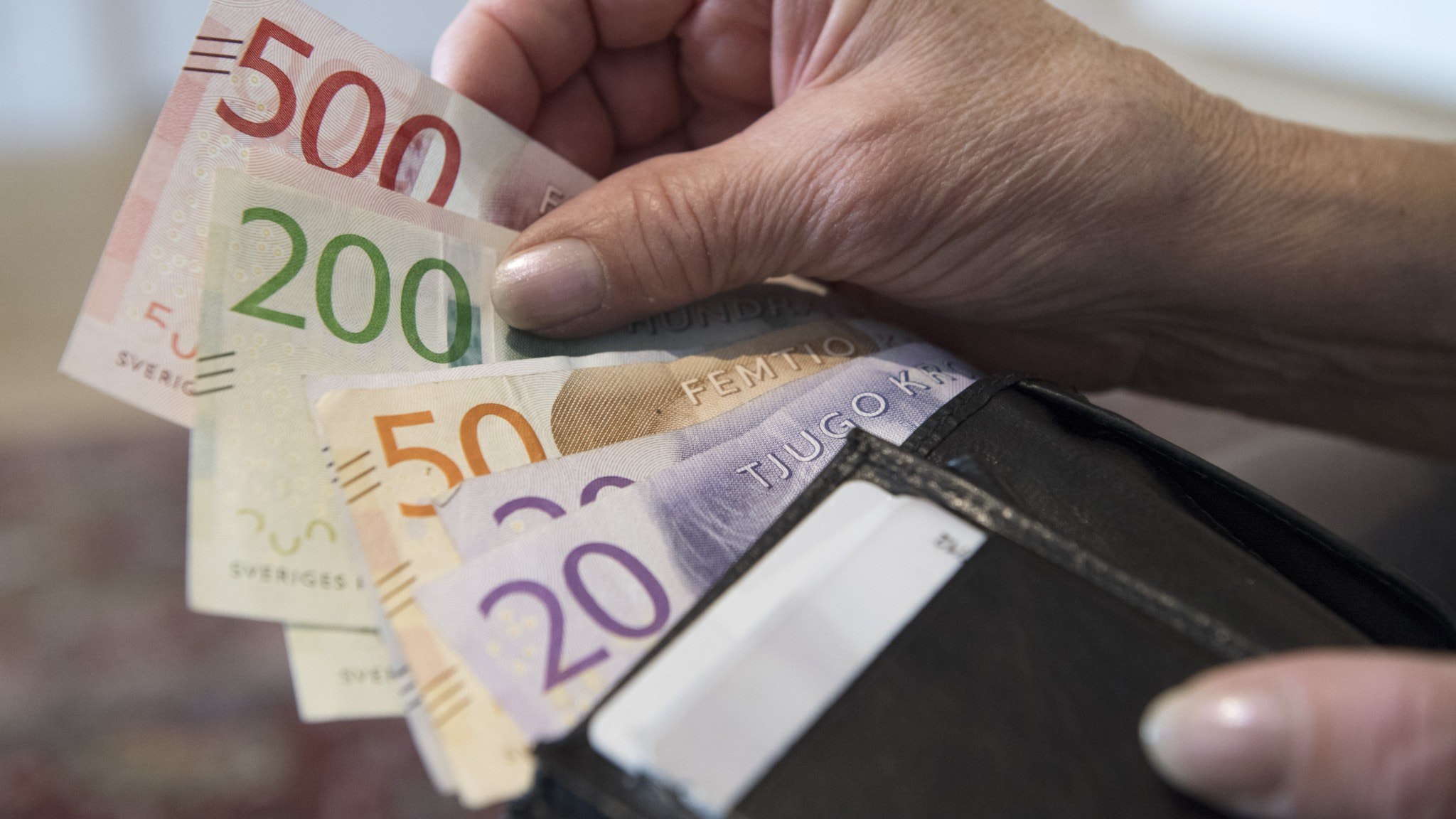 ⚡️ اتحادیه LO و محافل اقتصادی سوئد: نرخ بهره باید بیشتر کاهش یابد