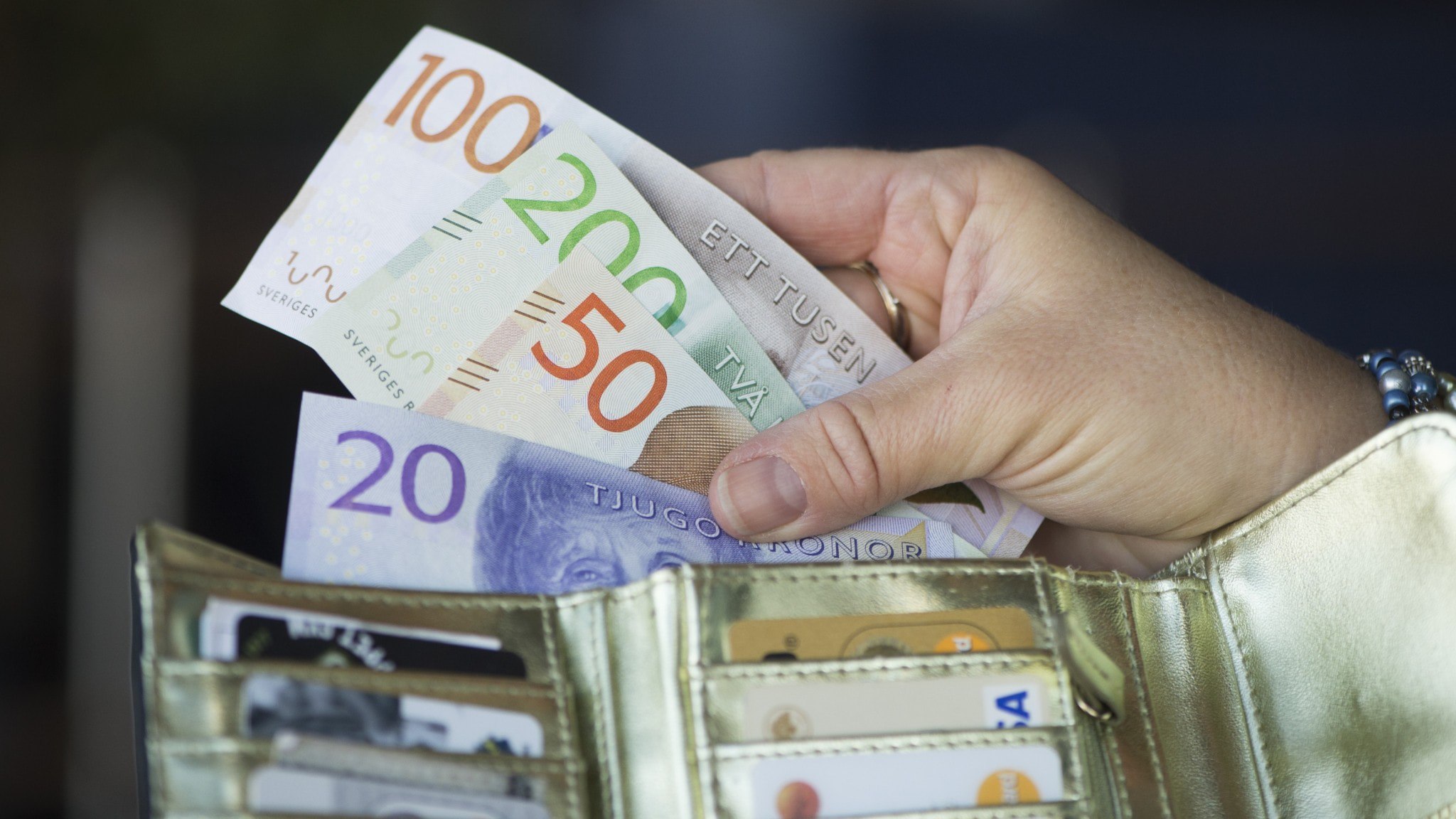 ⚡️ اکنون قرار است درباره افزایش دستمزدها تصمیمگیری شود؛ نمایندگان خطر افزایش درگیری را بیشتر میبینند