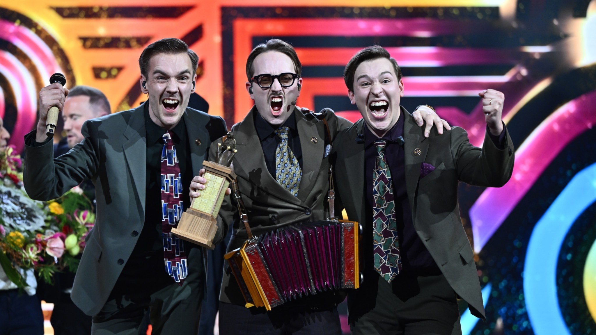 ⚡️ شگفتی: گروه سهنفره کمدی «کای» برنده مسابقه ملودیفستیوالن شد