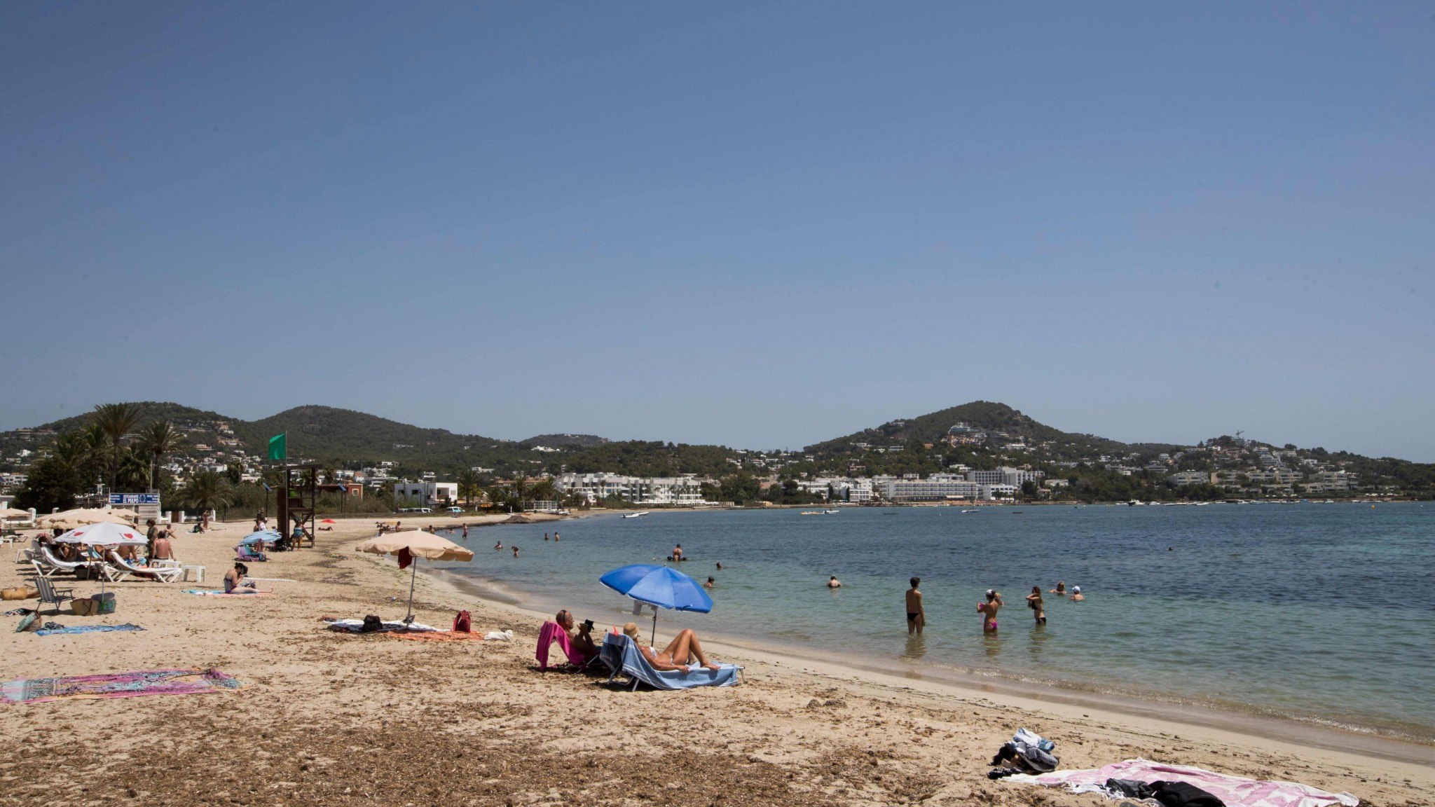 ⚡️ ایبیزا، بهشت توریستی اسپانیا، تعداد خودروها در این جزیره را محدود میکند