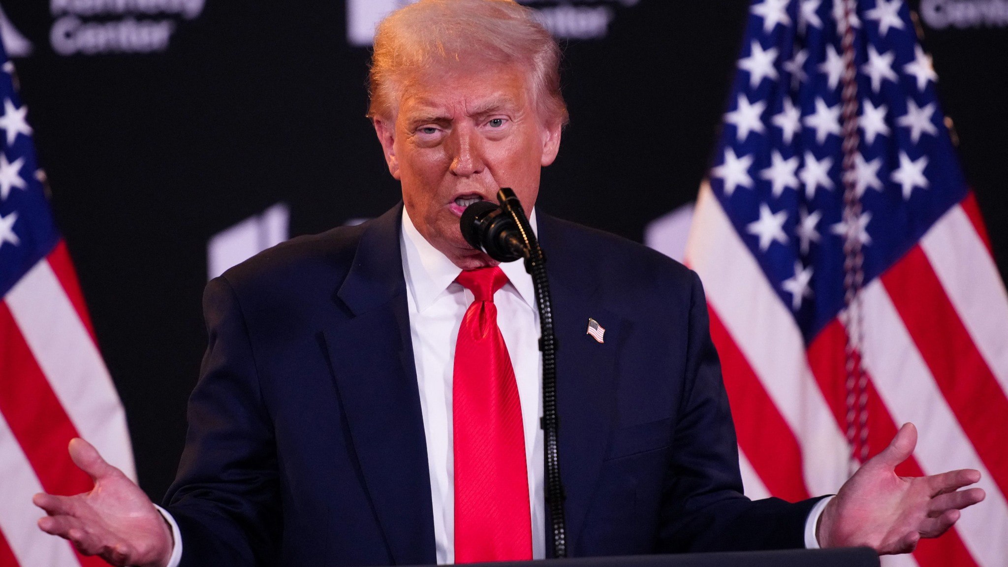 ⚡️ دونالد ترامپ رسانههای سوئد را تحت سلطه خود درآورده است