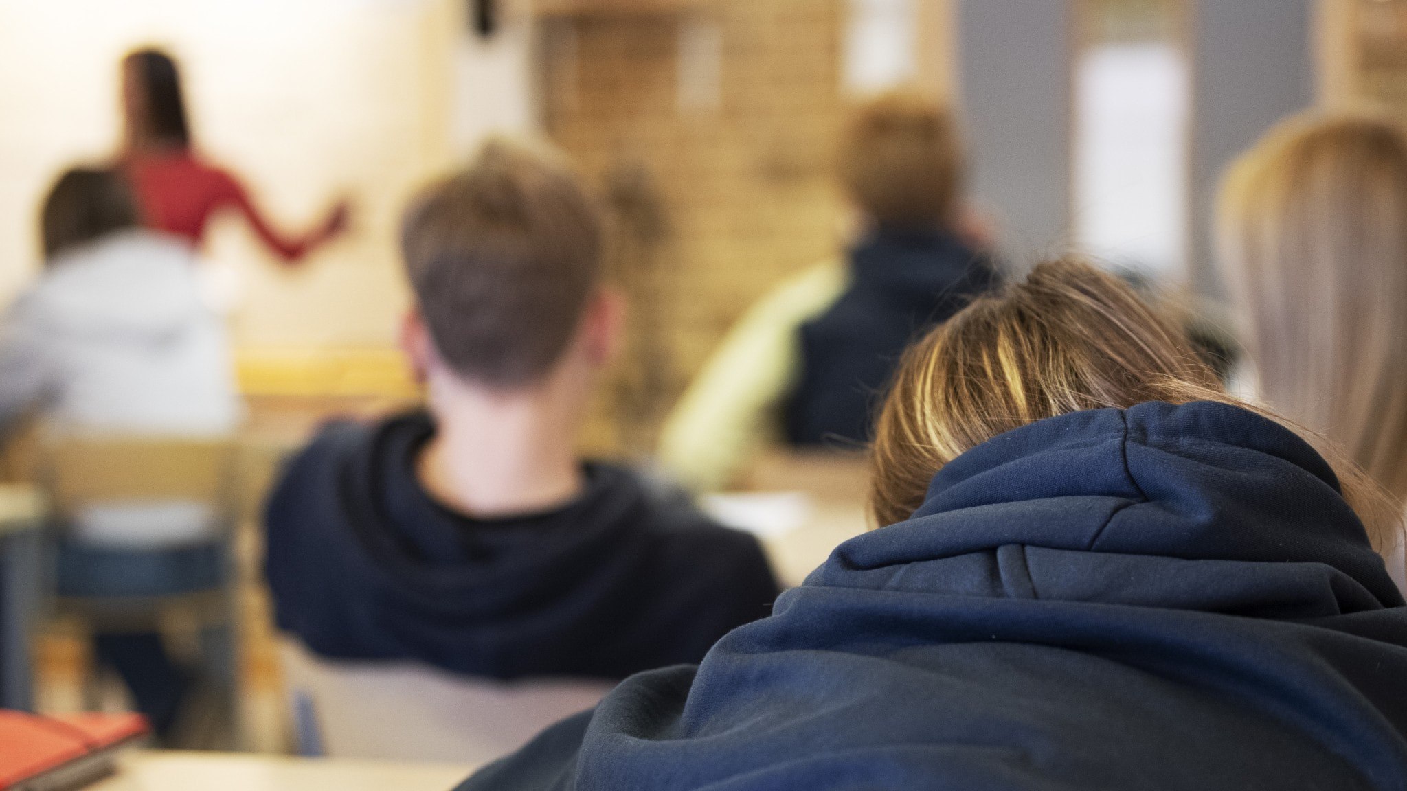 ⚡️ گزارش: نمرات دانشآموزان مناطق کمجمعیت پایینتر از میانگین کشور است