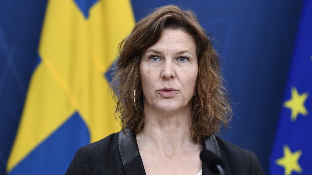 ⚡️ وزیر برابری جنسیتی می‌خواهد محدودیت سنی برای تماشای فیلم‌های پورن وضع کند