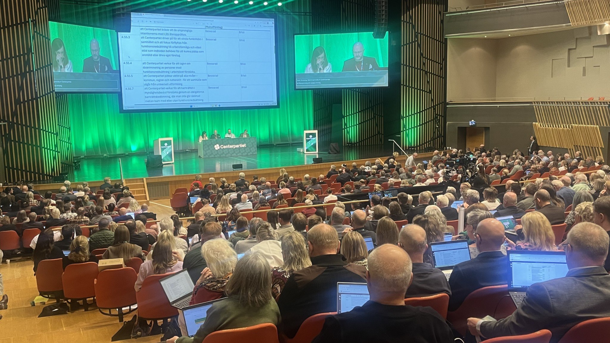 ⚡️ حزب مرکز از تعطیلی فرودگاه بروما حمایت می‌کند