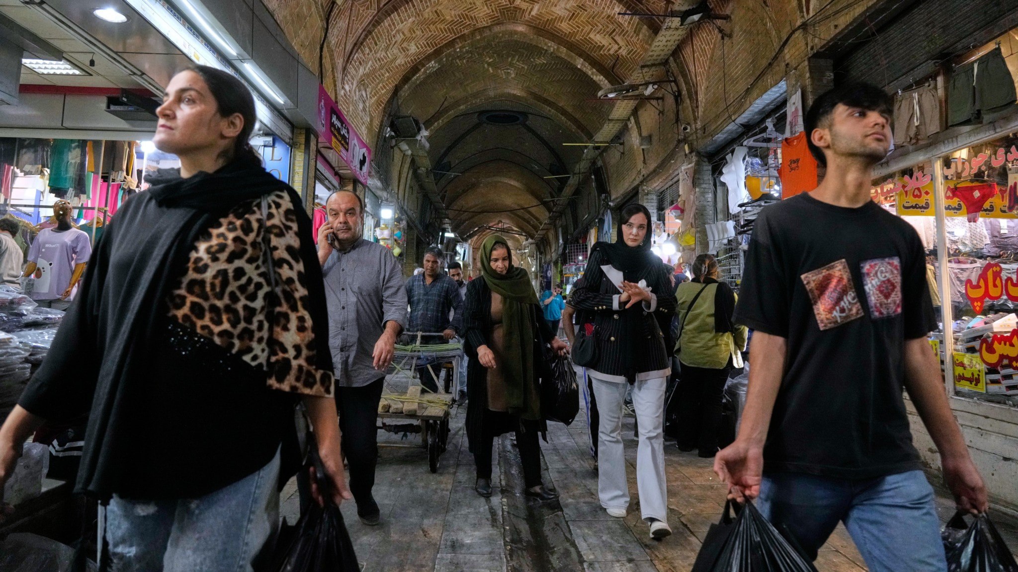 ⚡️ ارسال پول به ایران بسیار دشوار است: «بسیار نگرانم»