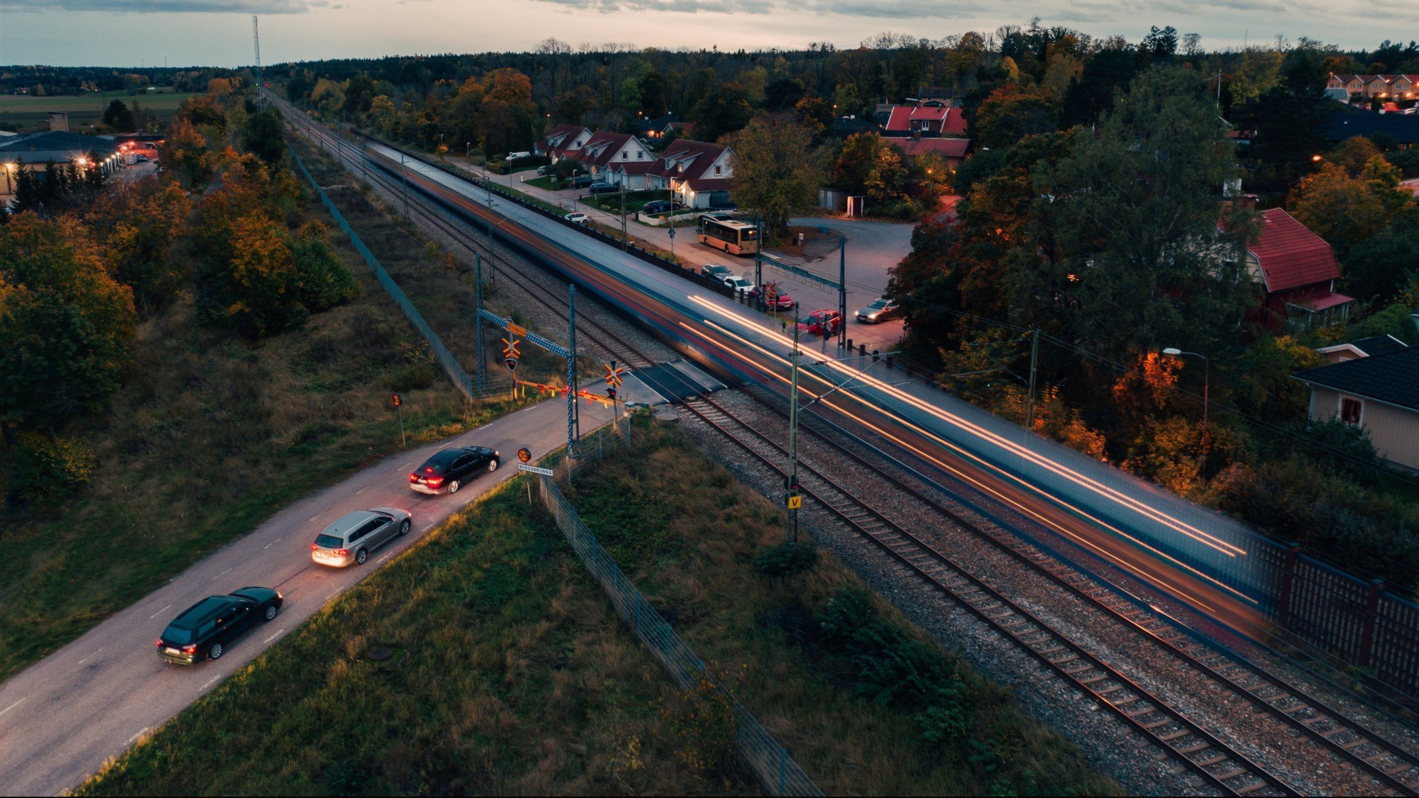 ⚡️ اداره حمل و نقل سوئد به هدف خود برای ایمن‌تر کردن تقاطع‌های هم‌سطح جاده و راه‌آهن نمی‌رسد